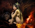 Fuego y chica china desnuda desnuda